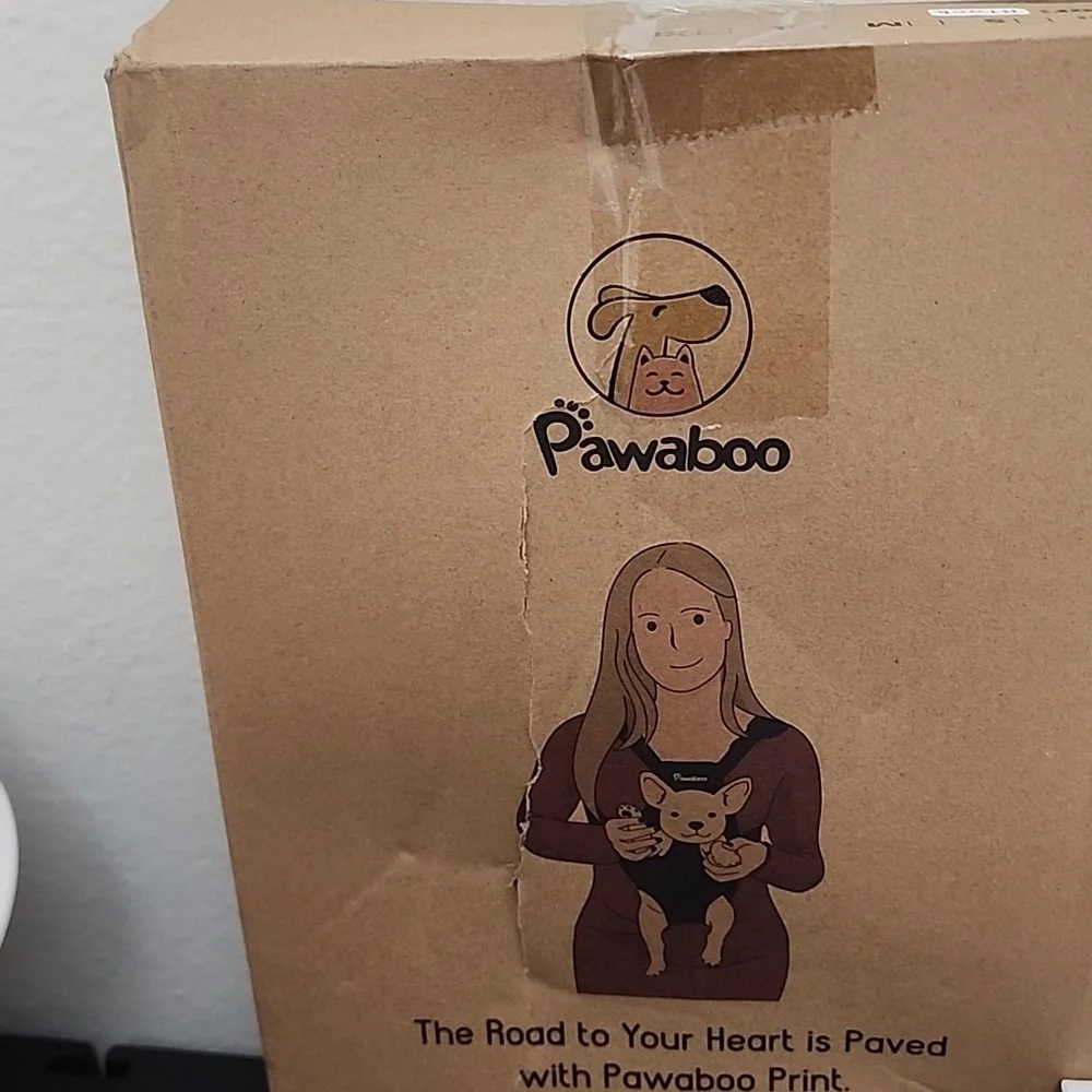 NIB PET CARRIER never opened